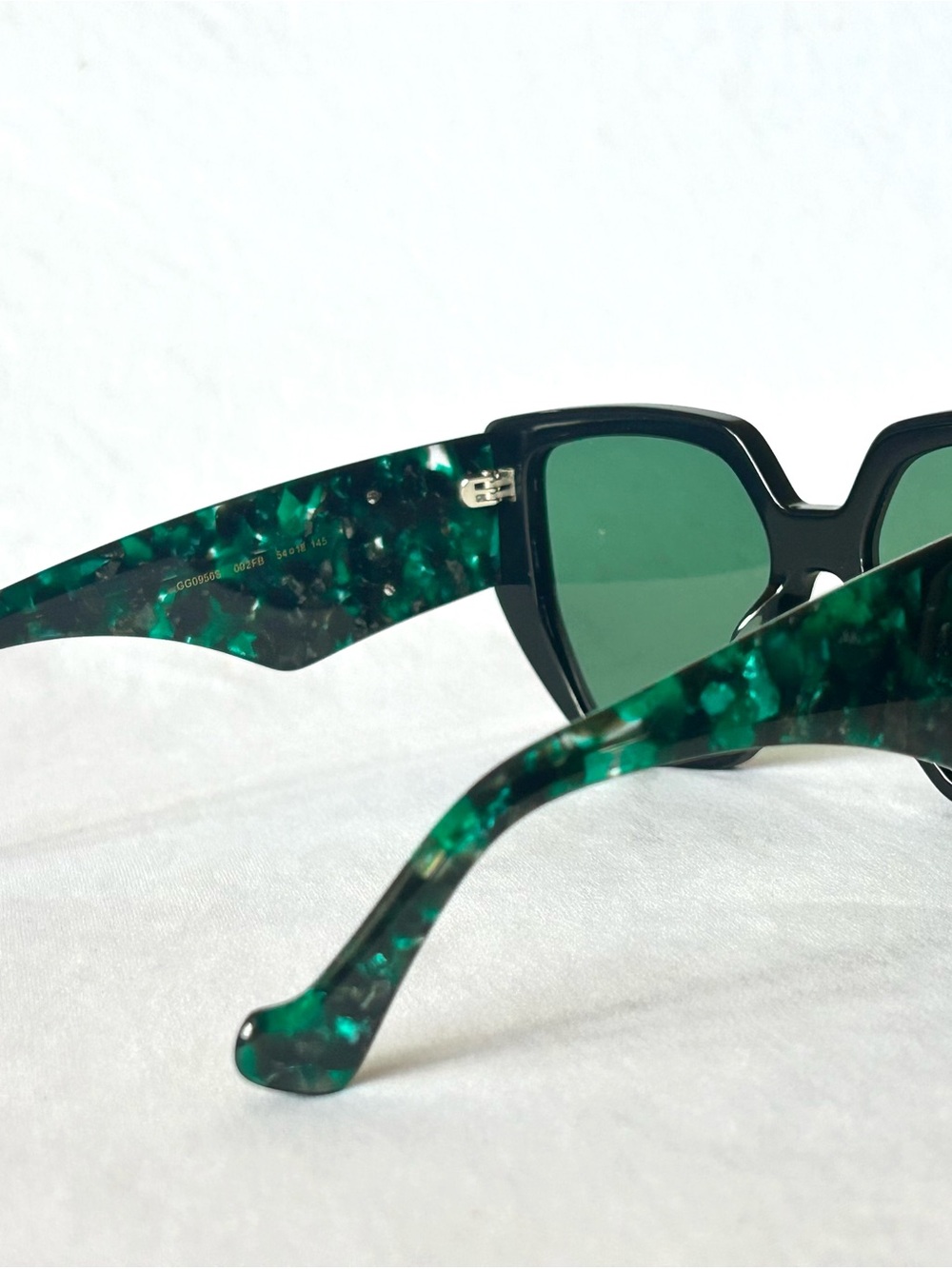 Gucci GG0956S 001 Oversized Black & Green Frame Sunglasses w Green Lenses - Picture 10 of 13